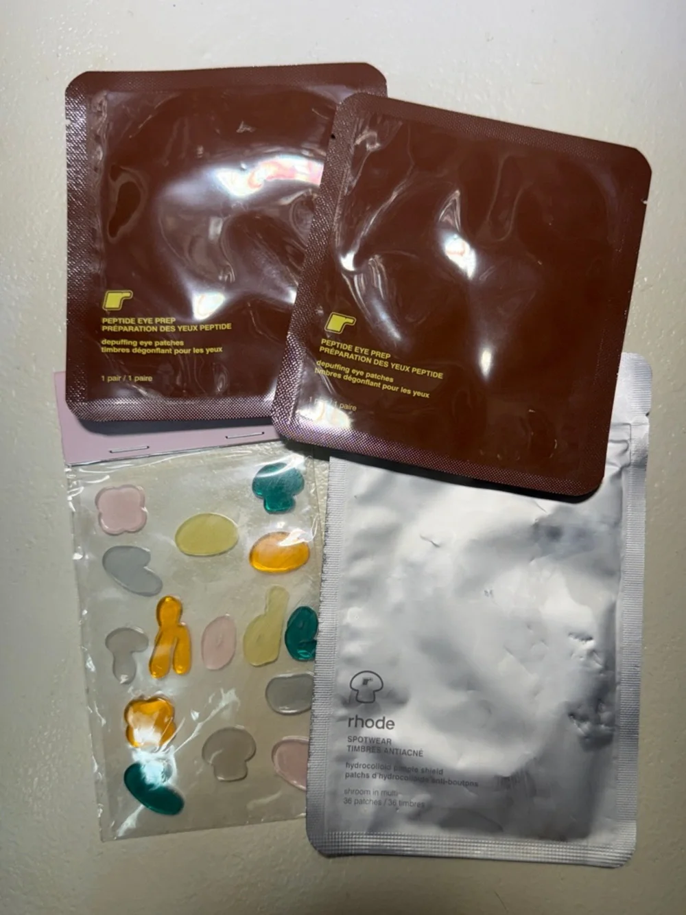 RHODE White Face Mask & Brown Eye Patches Skincare Set